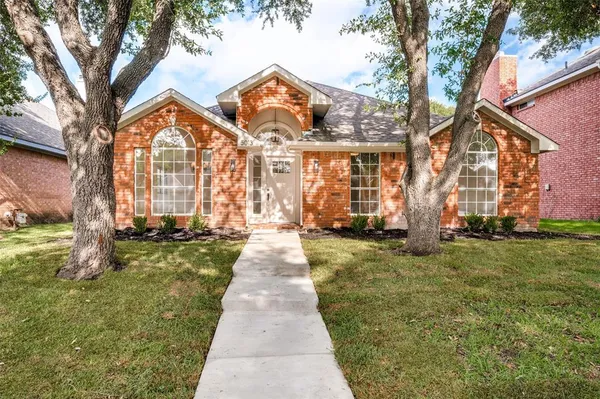 $525,999 | 5013 Promise Land Drive, Frisco, TX 75035