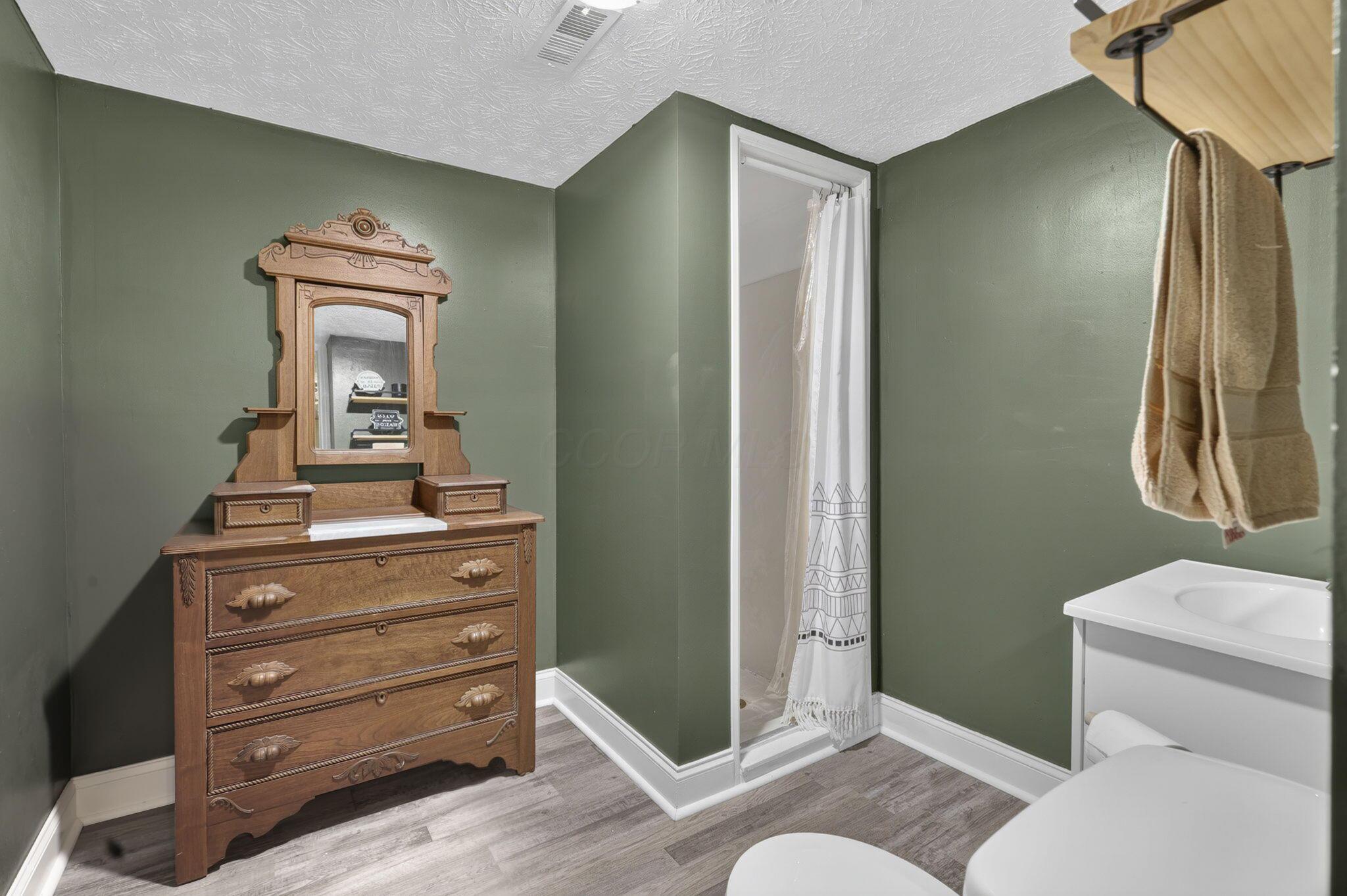 5901 Wilson Road Northwest Lancaster, OH 43130 - Photo 20 of 52 23-web-or-mls-_11A1208