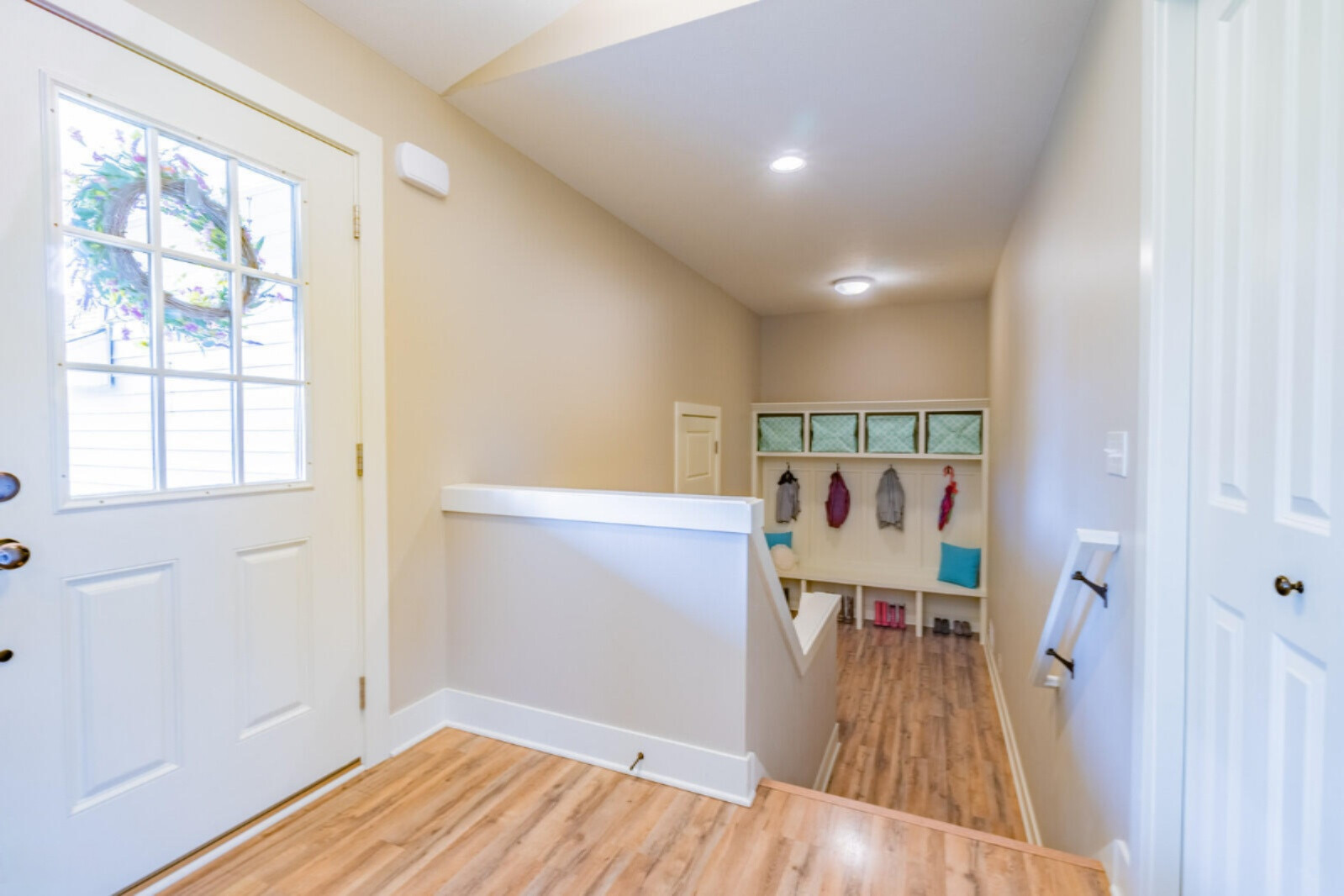 14712 Leonard Road Spring Lake, MI 49456 - Photo 4 of 37 Entryway