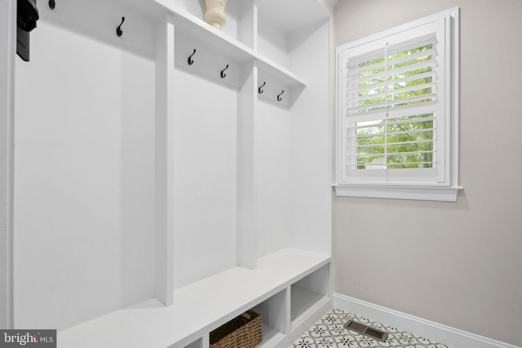 9416 Old Mt Vernon Road Alexandria, VA 22309 - Photo 16 of 56
