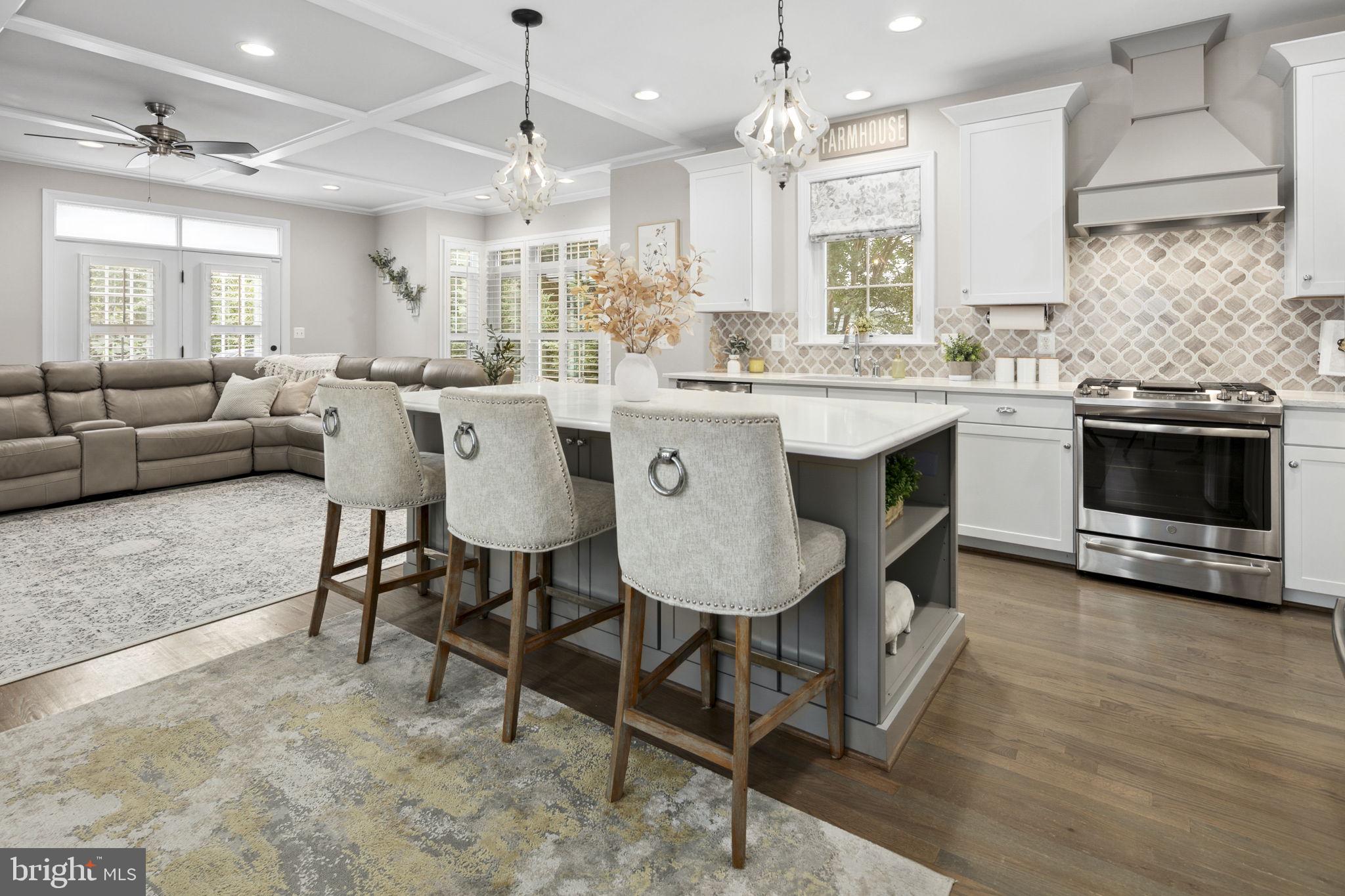 9416 Old Mt Vernon Road Alexandria, VA 22309 - Photo 4 of 56