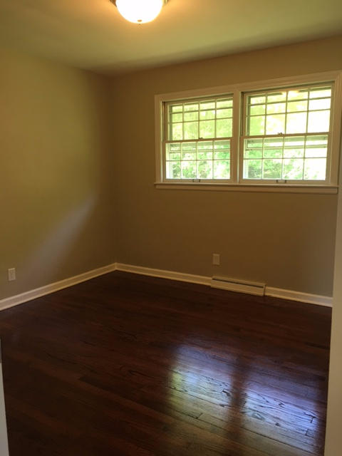 617 Hemlock Road Salem, VA 24153 - Photo 13 of 19 IMG_2933
