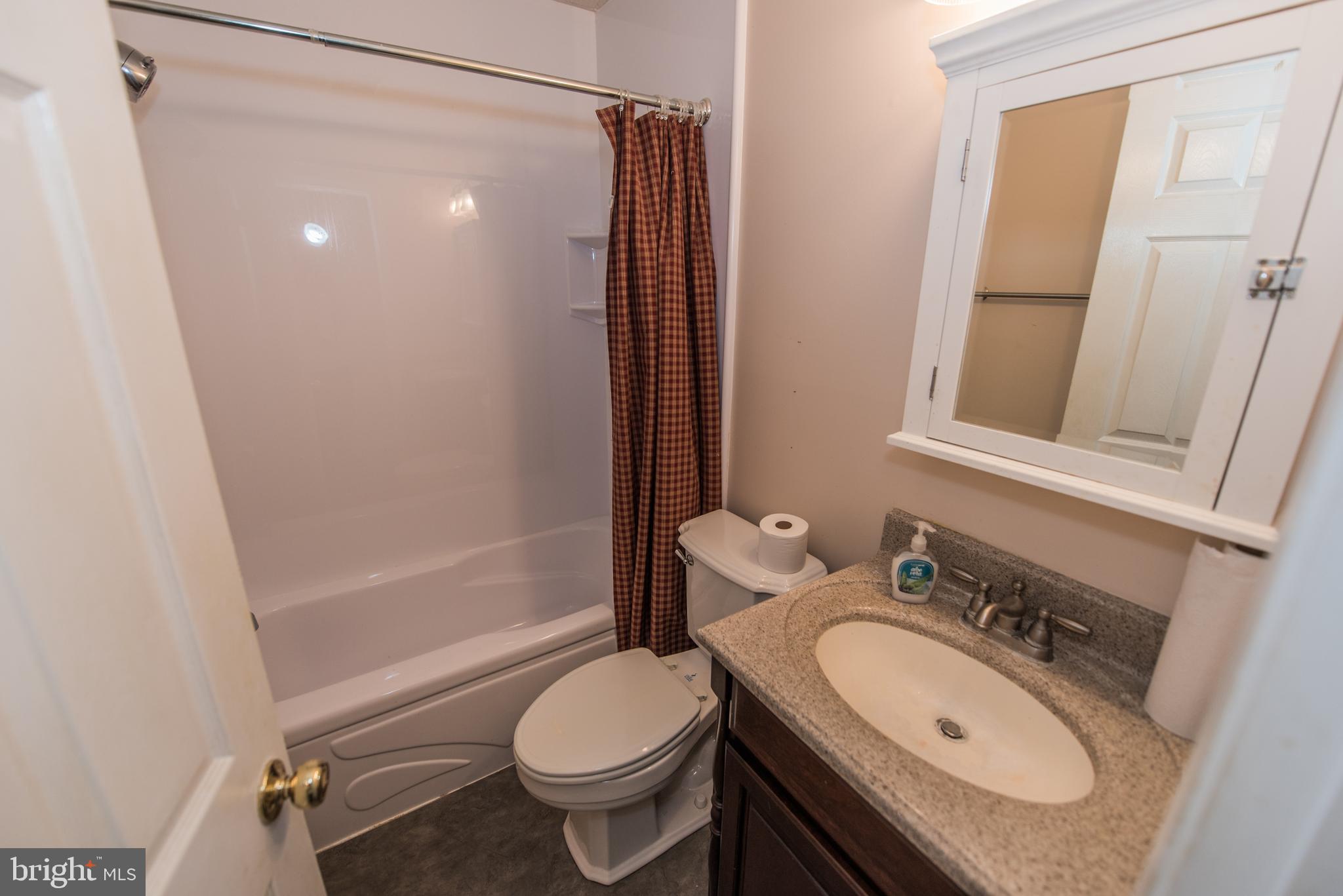 102 Killdeer Road Stephens City, VA 22655 - Photo 12 of 27 Full bath