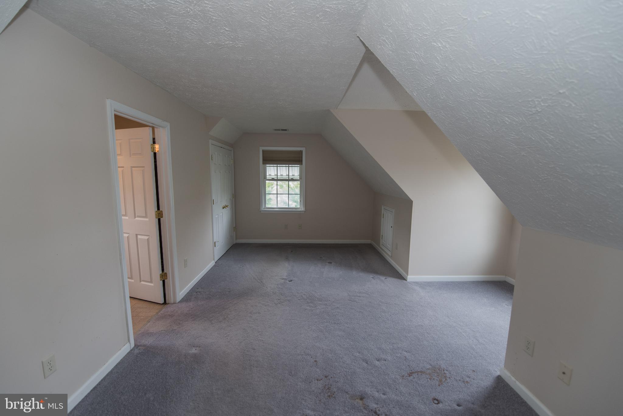 102 Killdeer Road Stephens City, VA 22655 - Photo 15 of 27 Master bedroom
