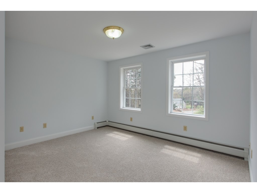 280 Harantis Lake Road Chester, NH 03036 - Photo 22 of 36