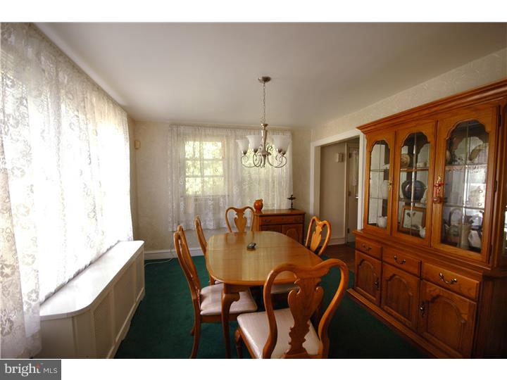 121 Broadview Road Springfield, PA 19064 - Photo 4 of 13 Dining Room