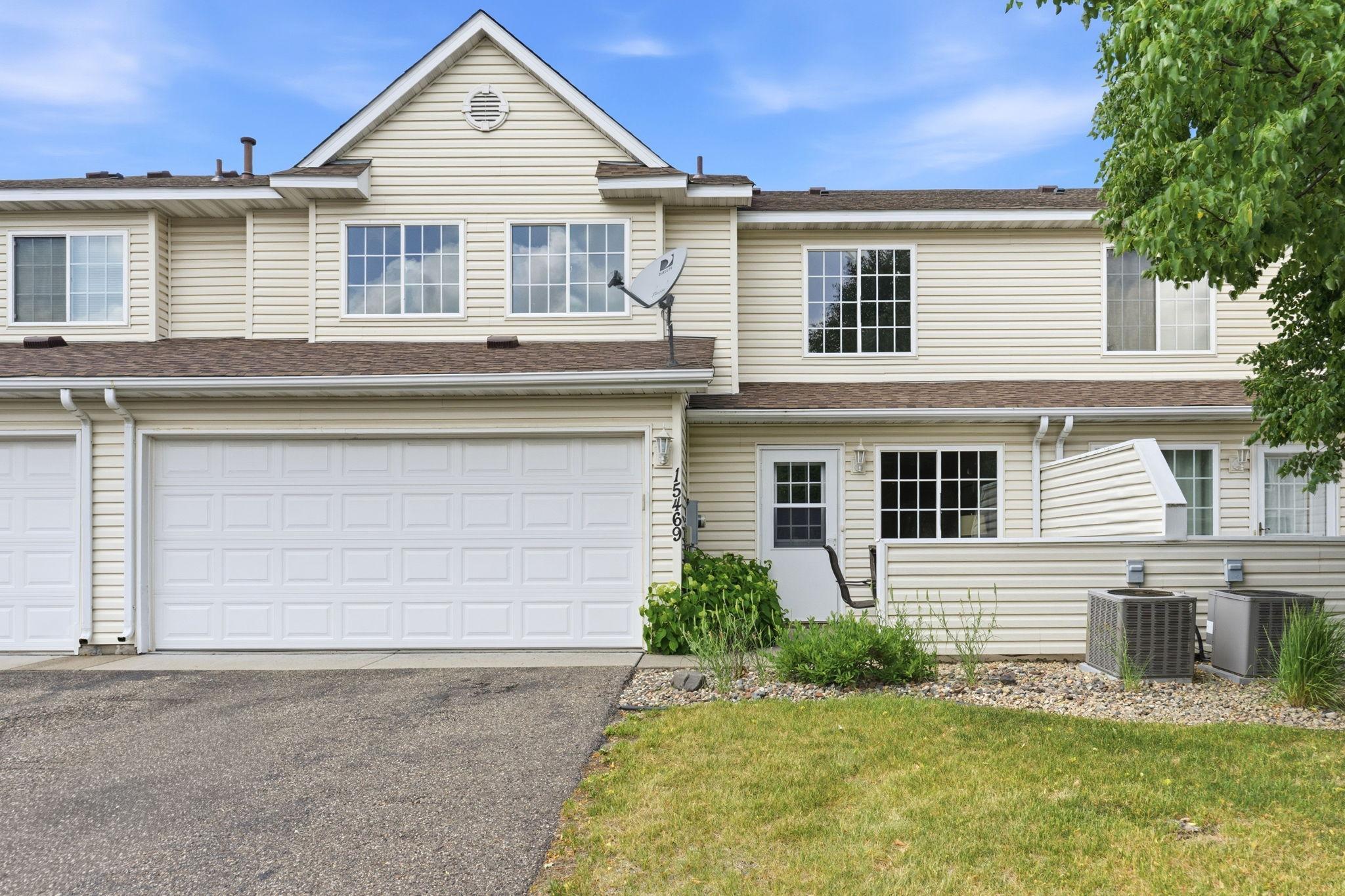 15469 Radium Street Northwest Anoka, MN 55303 - Photo 2 of 35