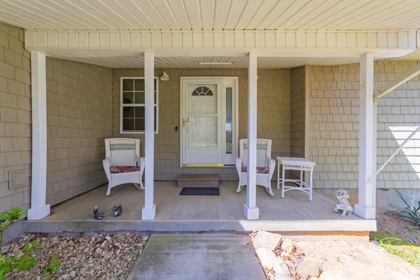 $448,400 | 1927 Laurel Lake Drive, Monteagle, TN 37356