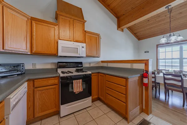 $448,400 | 1927 Laurel Lake Drive, Monteagle, TN 37356