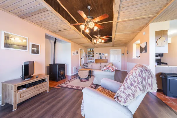 $448,400 | 1927 Laurel Lake Drive, Monteagle, TN 37356