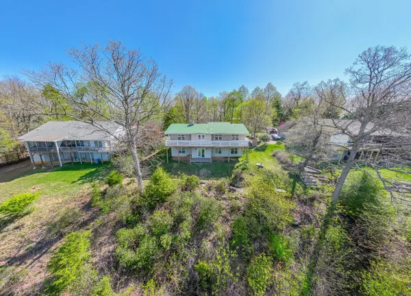 $448,400 | 1927 Laurel Lake Drive, Monteagle, TN 37356