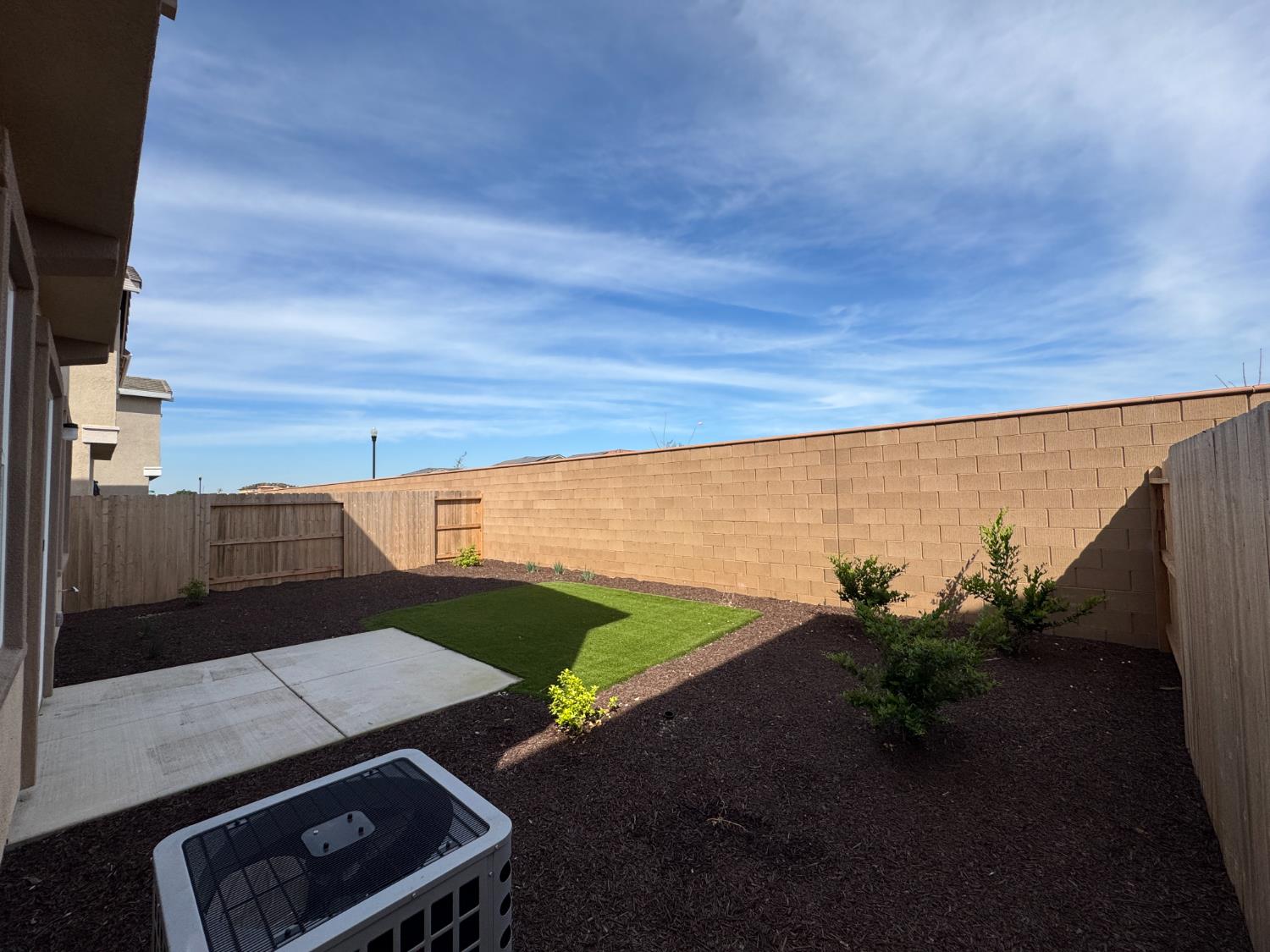 8524 Anker Way Elk Grove, CA 95757 - Photo 35 of 37 a view of a outdoor space
