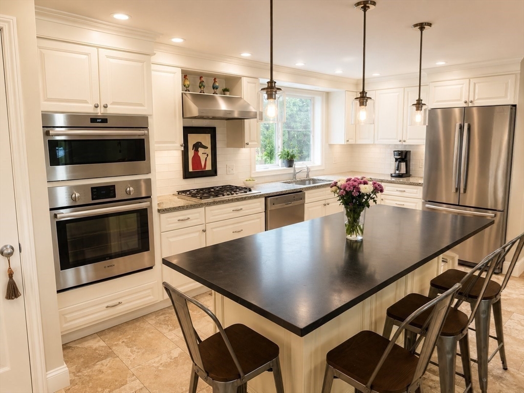 32 Webster Road Lexington, MA 02421 - Photo 2 of 22