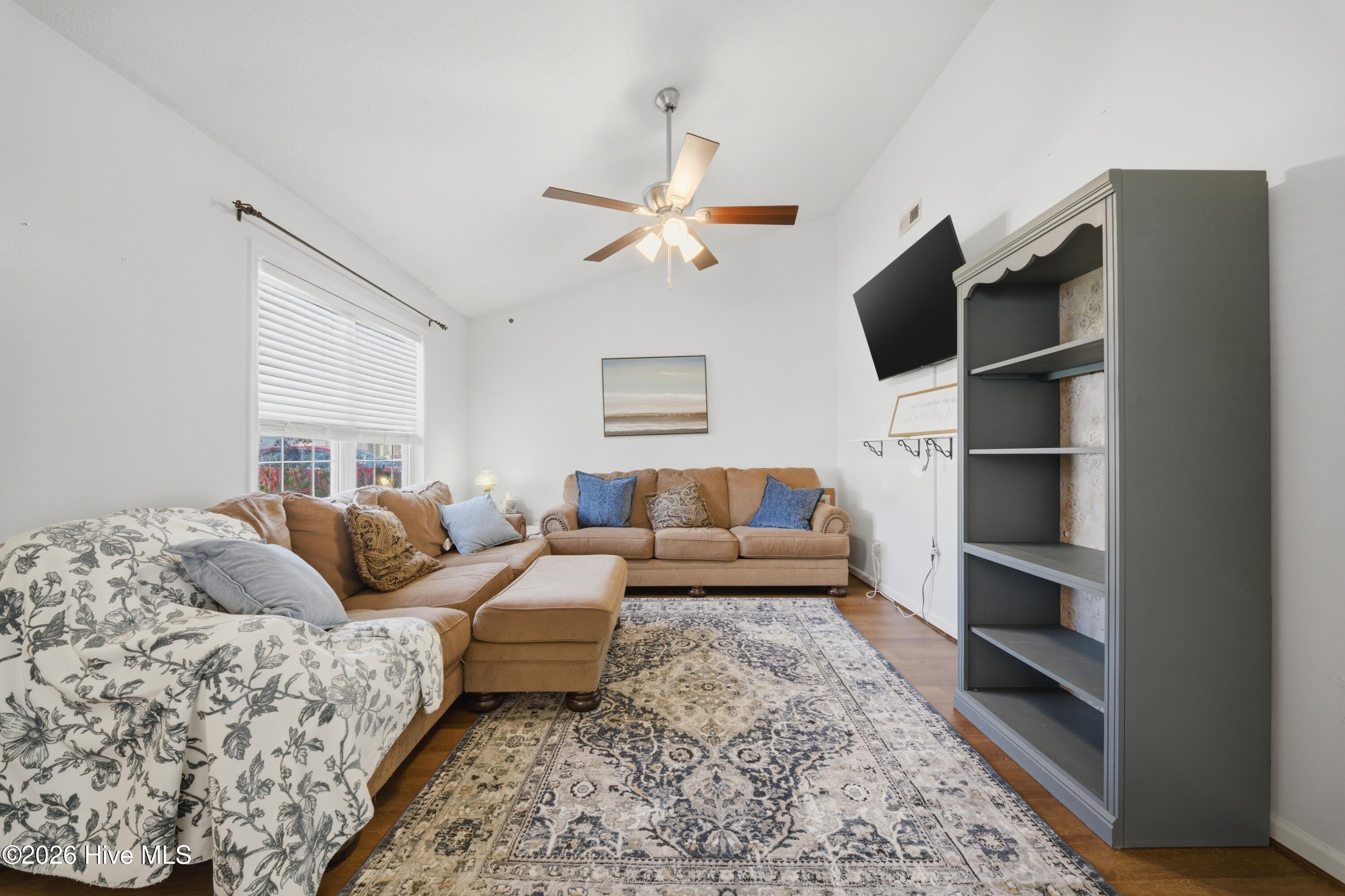 107 Old Oak Road Elizabeth City, NC 27909 - Photo 3 of 22 DSC08776