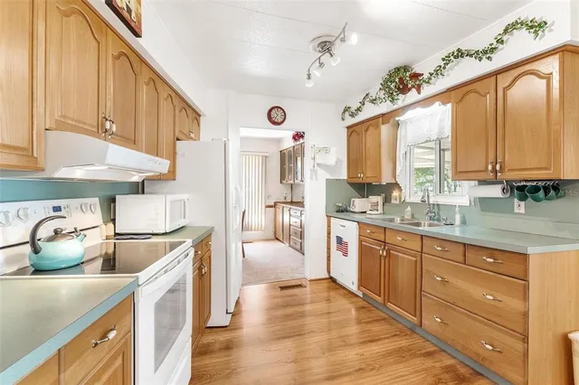 $96,000 | 97 Hickory Lane, Eustis, FL 32726