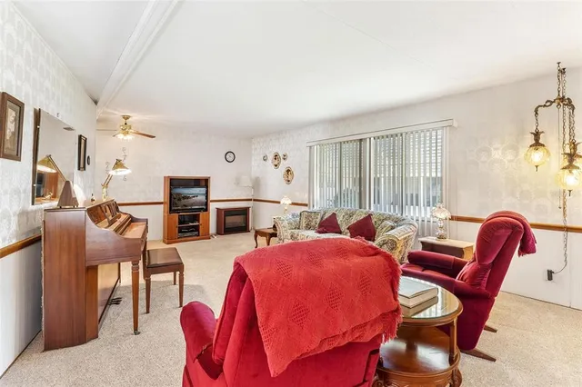 $96,000 | 97 Hickory Lane, Eustis, FL 32726