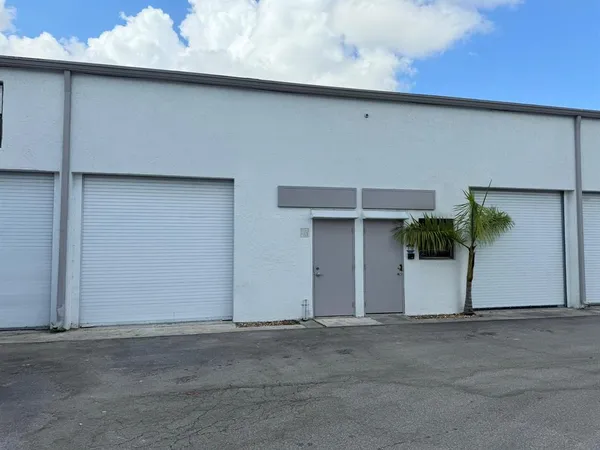 $1,800 | 1773 Blount Road, Unit 313, Pompano Beach, FL 33069