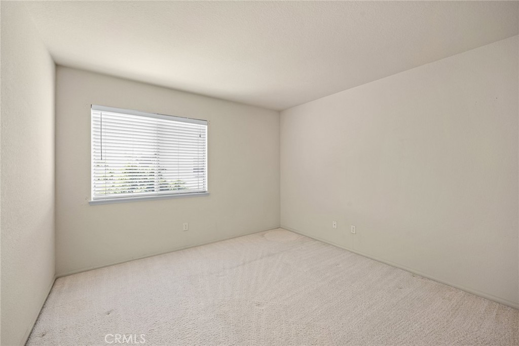 5118 Avenida De La Plata Oceanside, CA 92057 - Photo 24 of 42 an empty room with a window