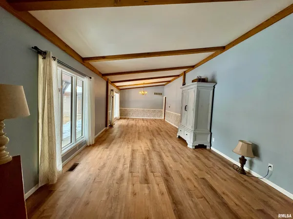 $411,000 | 9445 McNabb Blacktop Road, Hennepin, IL 61327