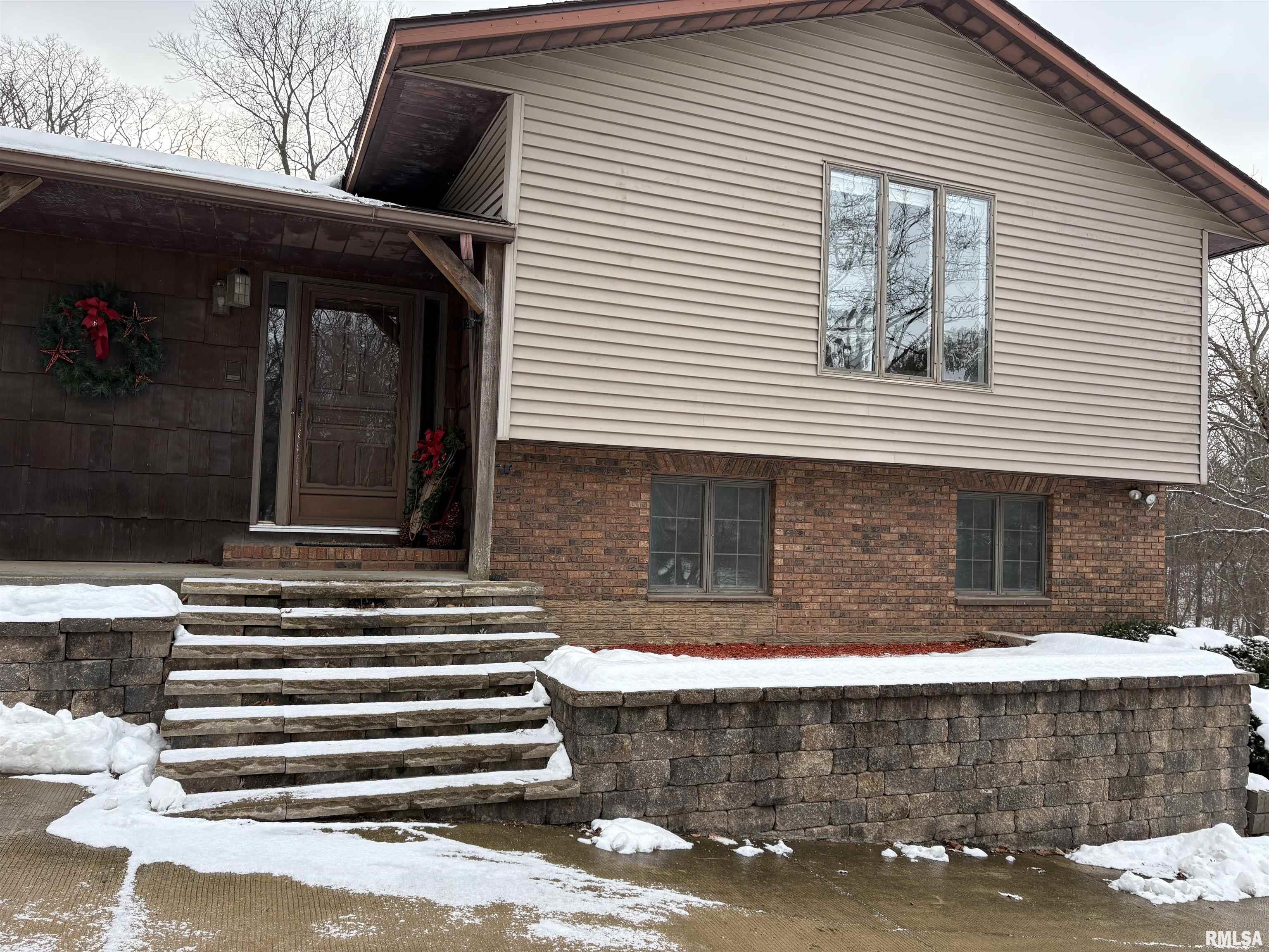 9445 McNabb Blacktop Road Hennepin, IL 61327 - Photo 3 of 61