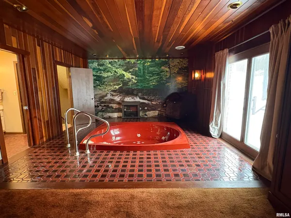 $411,000 | 9445 McNabb Blacktop Road, Hennepin, IL 61327