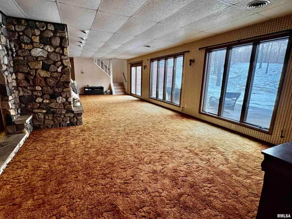 $411,000 | 9445 McNabb Blacktop Road, Hennepin, IL 61327