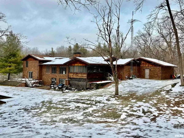 $411,000 | 9445 McNabb Blacktop Road, Hennepin, IL 61327