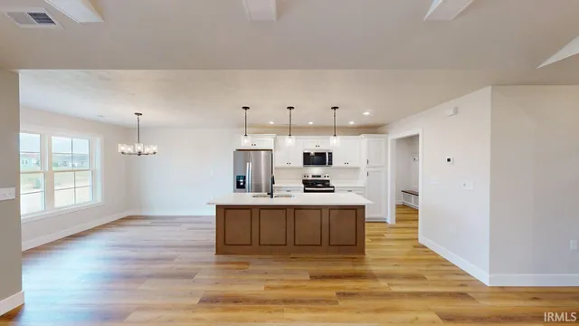 $369,000 | 922 Spruce Drive, Jasper, IN 47546