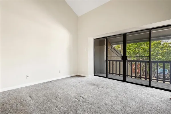 $1,700 | 4535 North O'Connor Road, Unit 1216, Irving, TX 75062