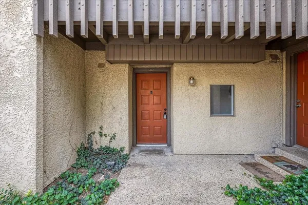 $1,700 | 4535 North O'Connor Road, Unit 1216, Irving, TX 75062