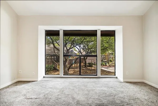 $1,700 | 4535 North O'Connor Road, Unit 1216, Irving, TX 75062