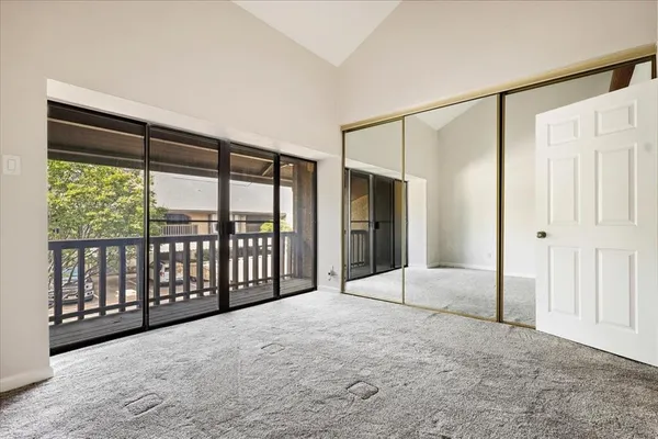 $1,700 | 4535 North O'Connor Road, Unit 1216, Irving, TX 75062