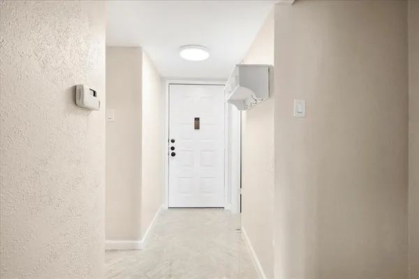 $1,700 | 4535 North O'Connor Road, Unit 1216, Irving, TX 75062