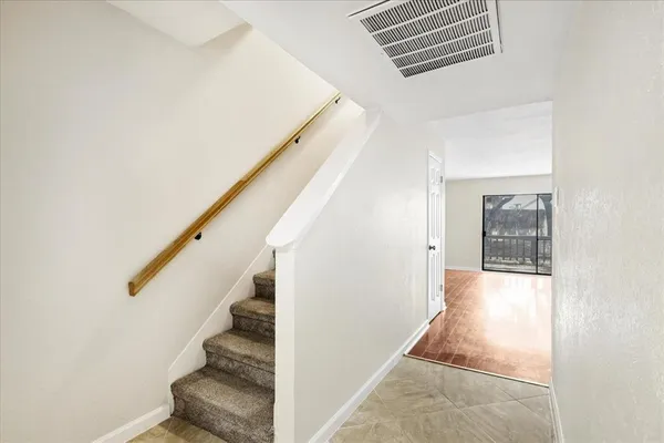 $1,700 | 4535 North O'Connor Road, Unit 1216, Irving, TX 75062