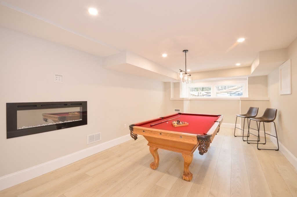 52 Uncle Barneys Road Dennis, MA 02670 - Photo 33 of 42 a dinning room with a table and chairs