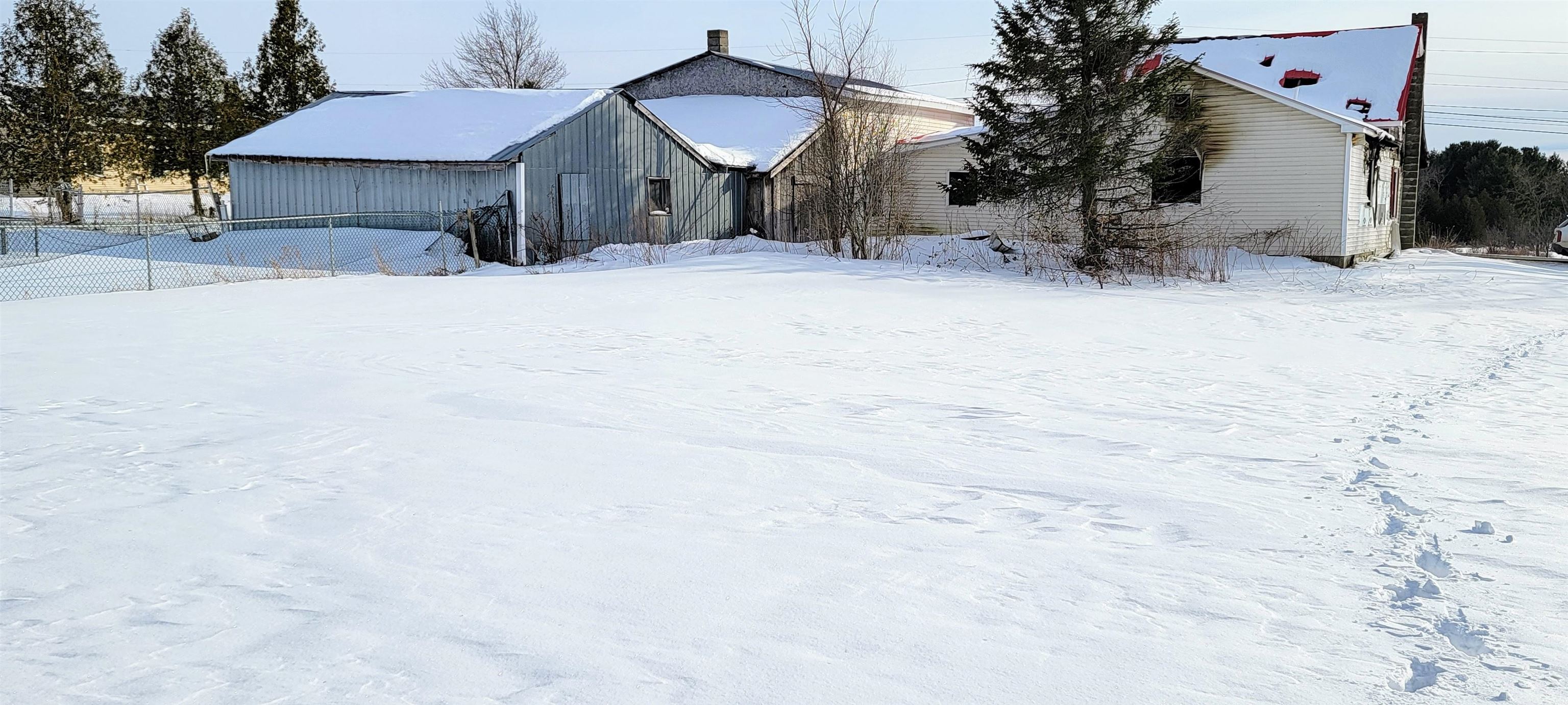 438 Searles Road Newport Town, VT 05857 - Photo 2 of 10 Gallery Image 2