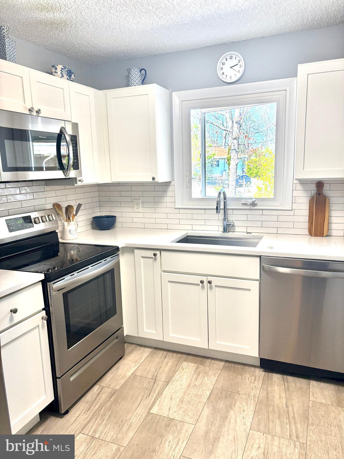 13A Walnut Road Manahawkin, NJ 08050 - Photo 15 of 32