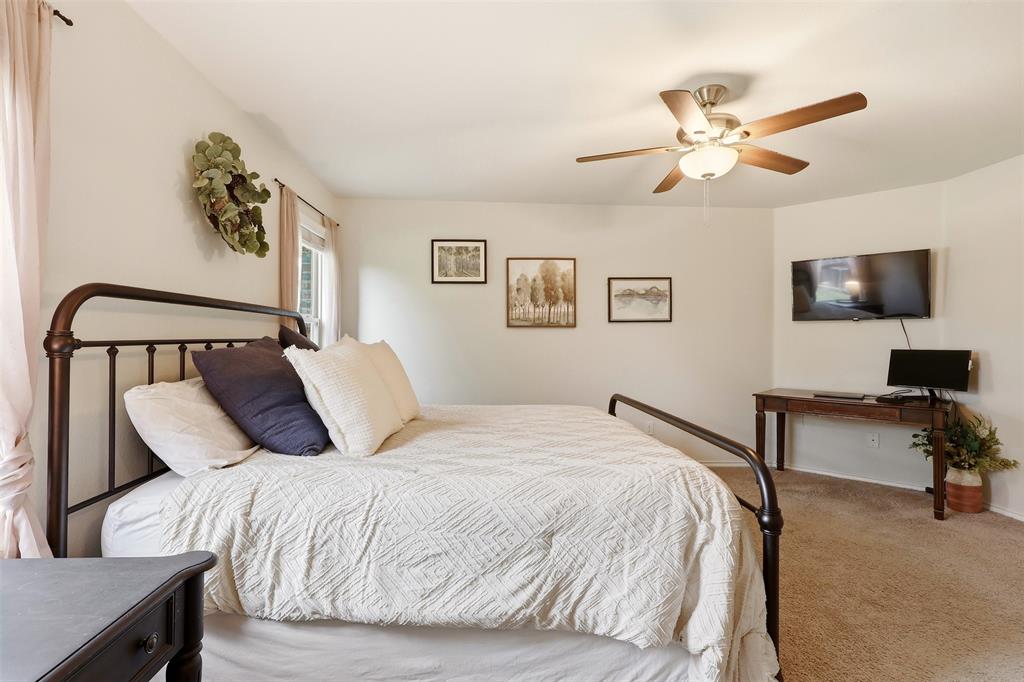 806 Silver Street Princeton, TX 75407 - Photo 19 of 29 Primary bedroom