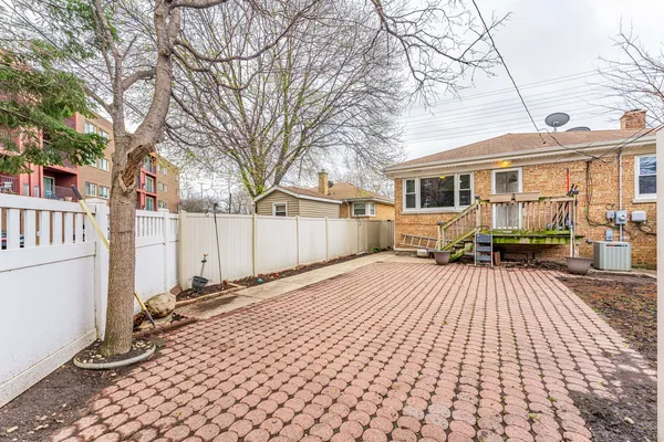 $455,000 | 4856 Howard Street, Skokie, IL 60077
