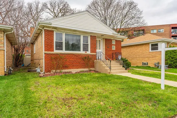$455,000 | 4856 Howard Street, Skokie, IL 60077