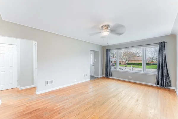 $455,000 | 4856 Howard Street, Skokie, IL 60077