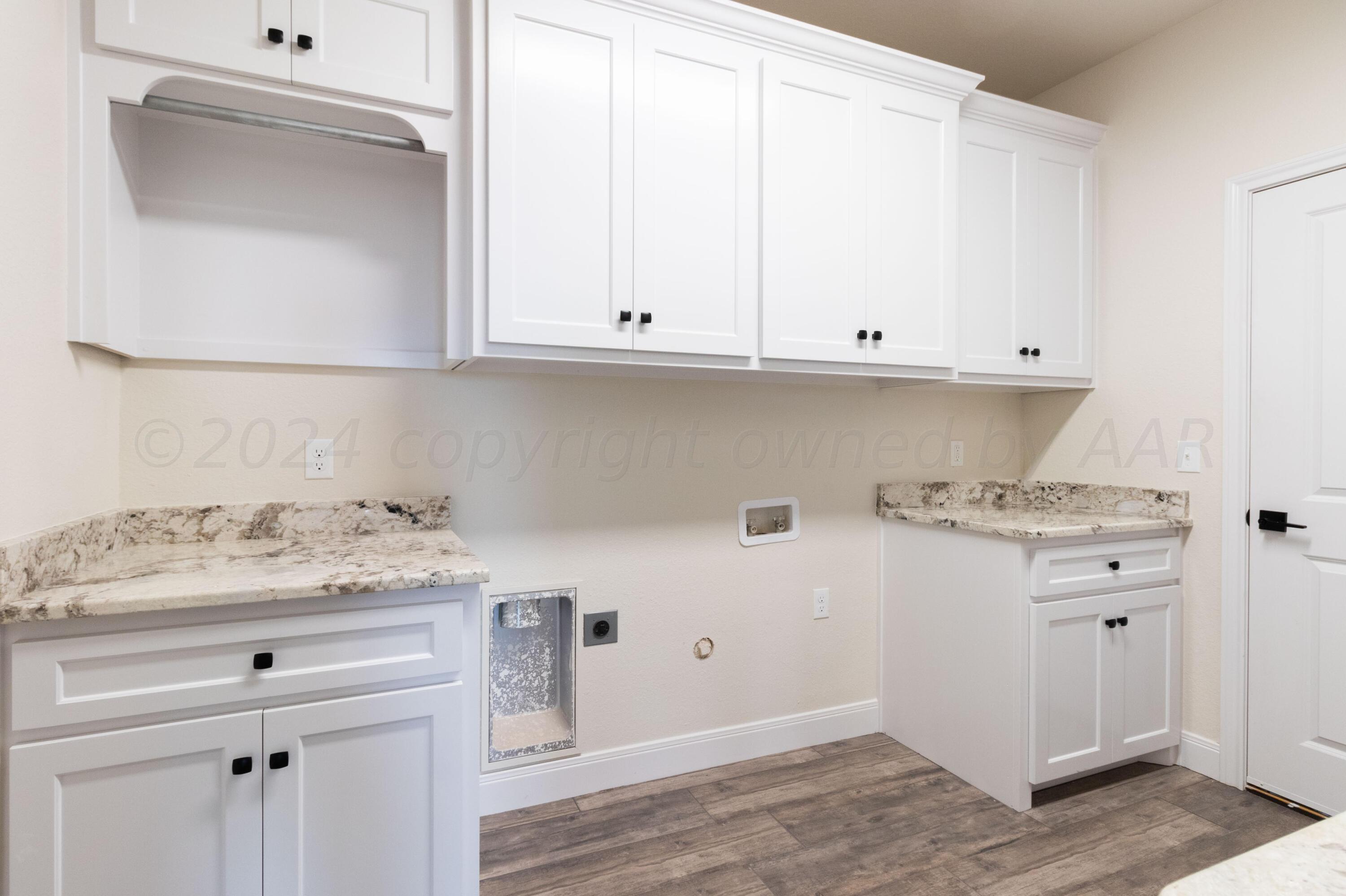 9301 Clinton Glenn Road Amarillo, TX 79119 - Photo 40 of 47 Utility Room