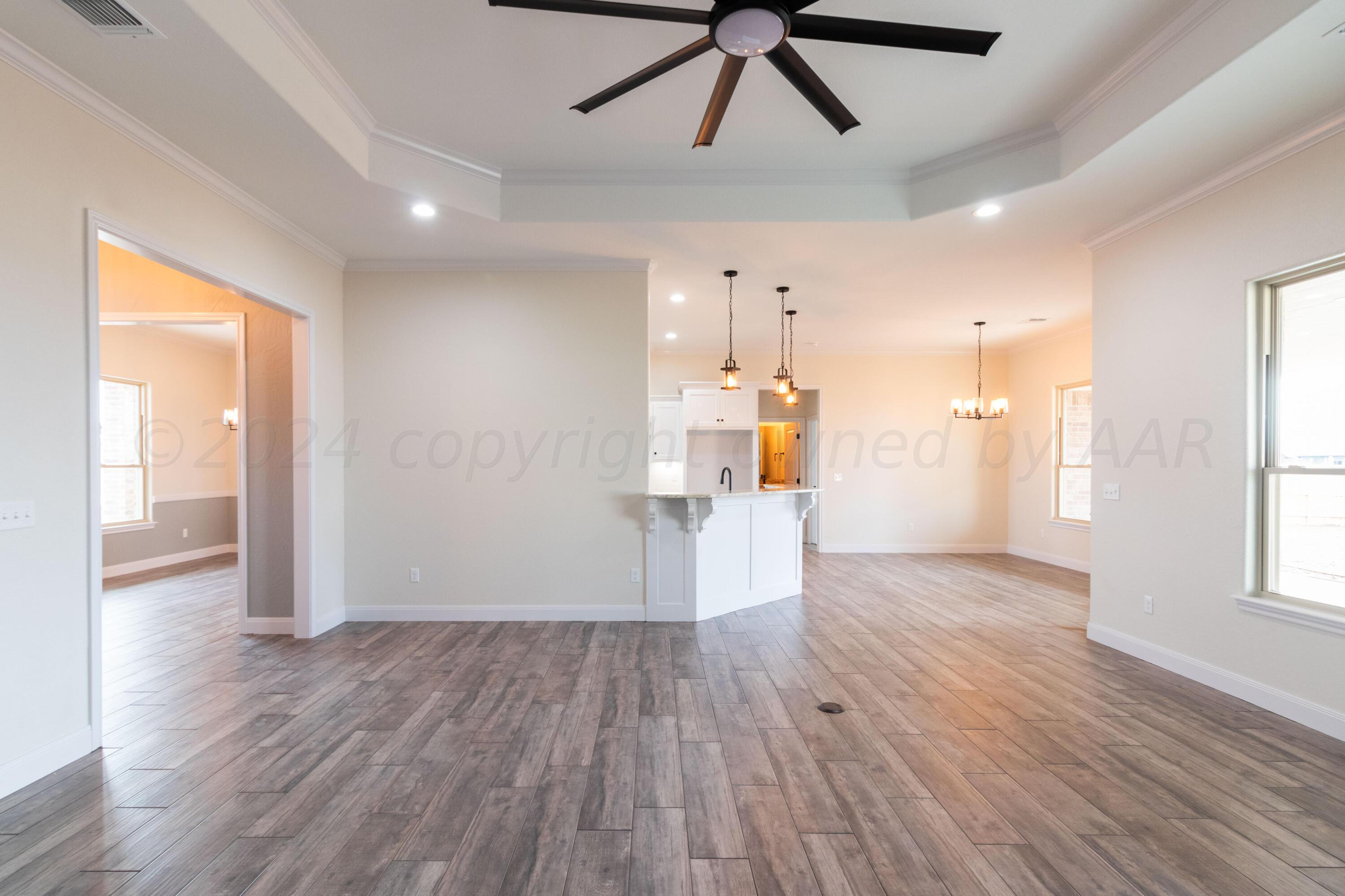 9301 Clinton Glenn Road Amarillo, TX 79119 - Photo 6 of 47 Living Room