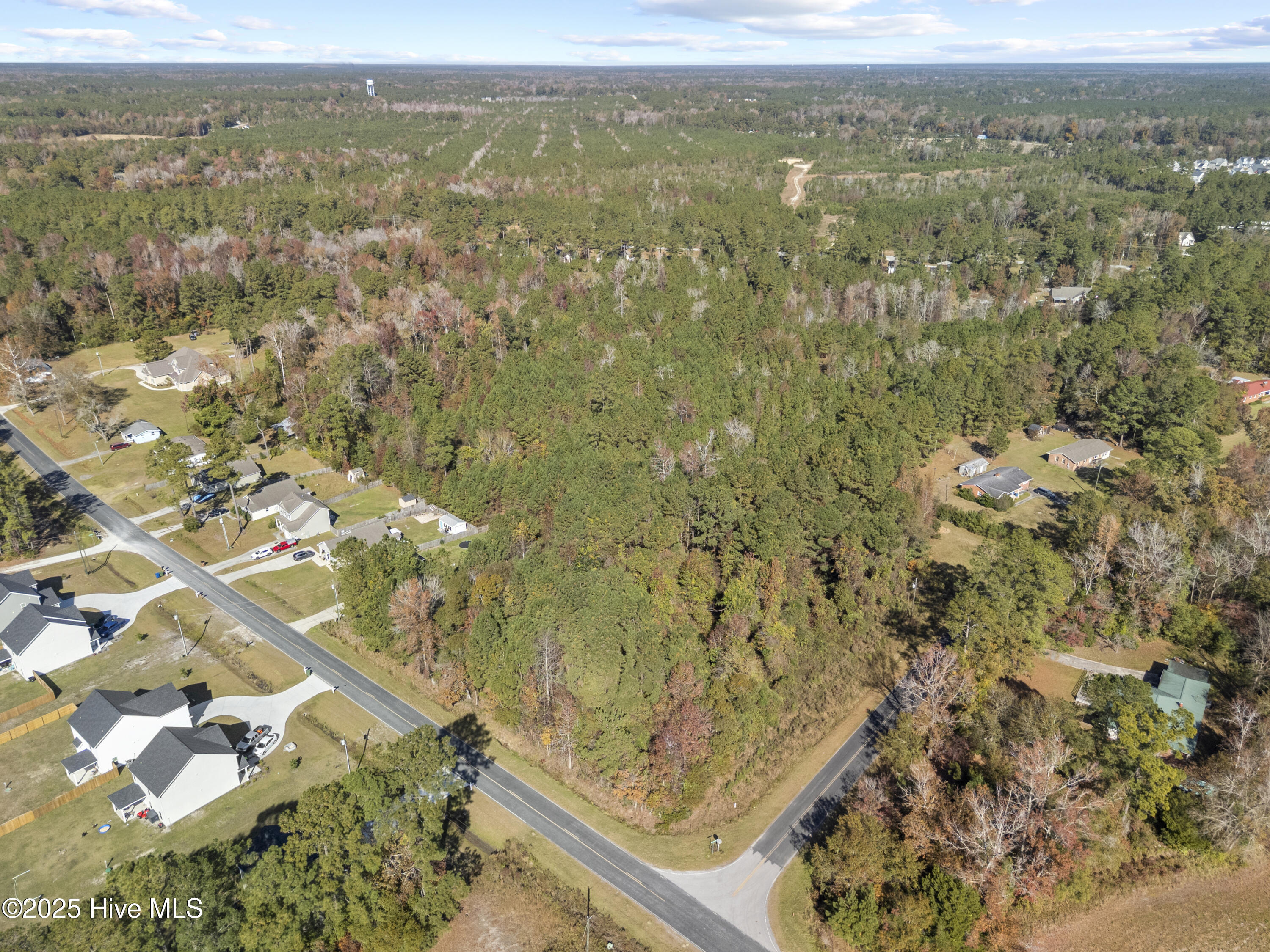 1256 Pickett Road Jacksonville, NC 28540 - Photo 3 of 19 0907