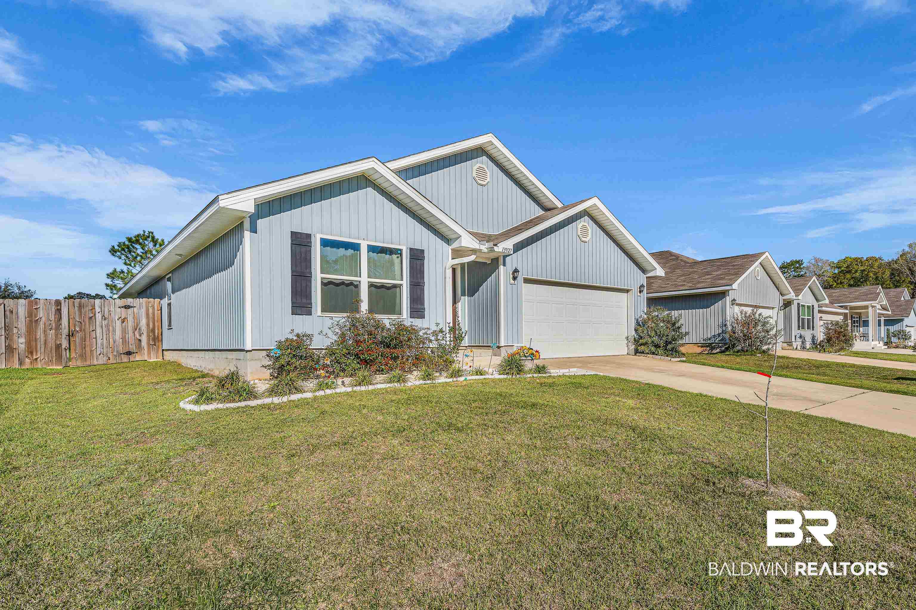 13927 Shea Circle Foley, AL 36535 - Photo 3 of 49