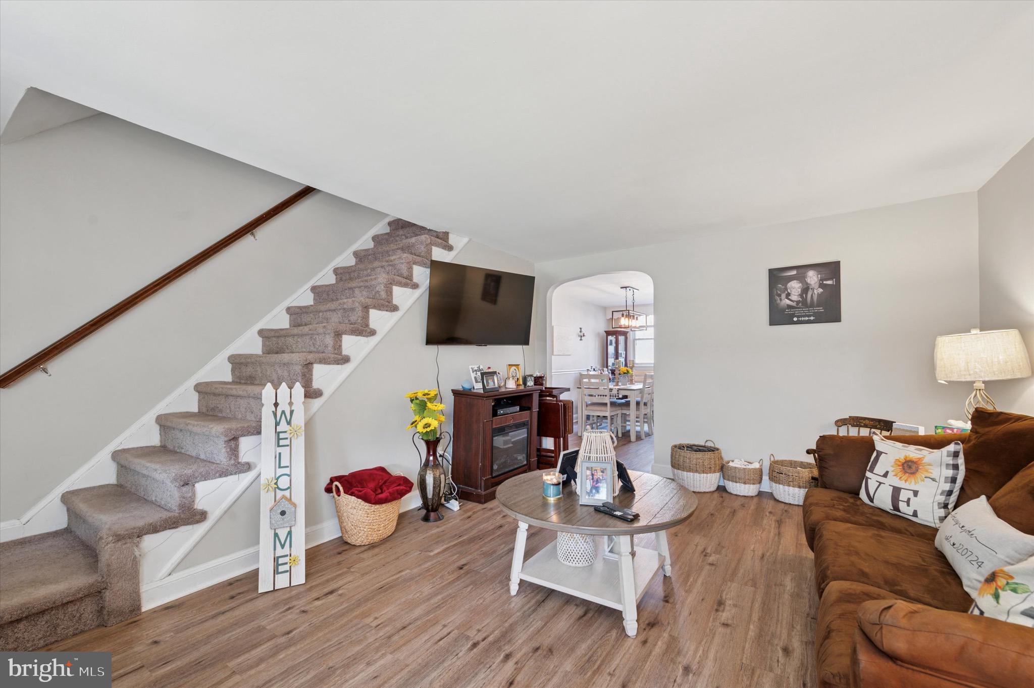109 Academy Road Clifton Heights, PA 19018 - Photo 4 of 24 Gallery Image 4