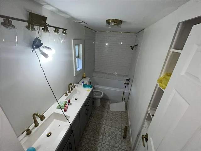a bathroom with a bathtub