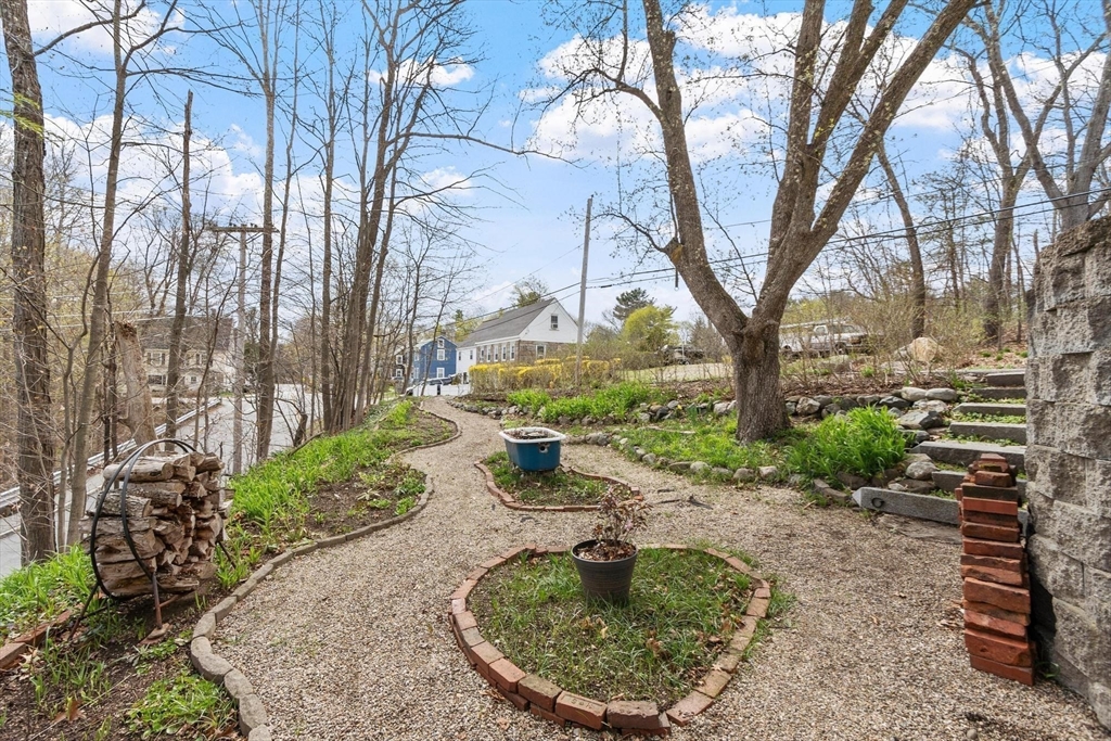 30 Cuba Street Andover, MA 01810 - Photo 2 of 28