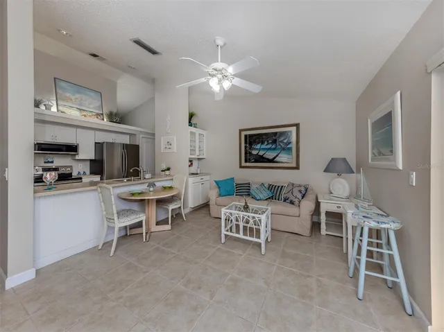 $188,900 | 1027 Capri Isles Boulevard, Unit 20, Venice, FL 34292