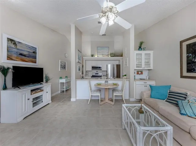 $188,900 | 1027 Capri Isles Boulevard, Unit 20, Venice, FL 34292